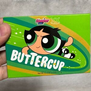 Revolution Buttercup Eyeshadow Palette - Green and Black